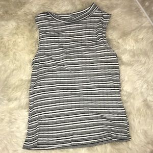 Francesca’s Sleeveless Crop Top